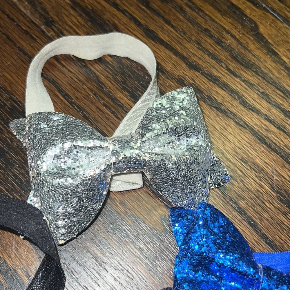 NWOT Glitter headband bows.